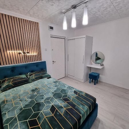 15. Little Studio Lejlighed Bukarest Eksteriør billede
