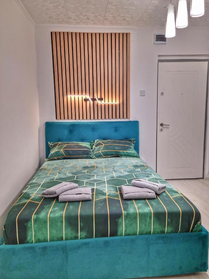 15. Little Studio Lejlighed Bukarest Eksteriør billede