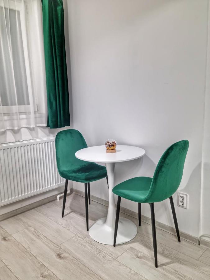 15. Little Studio Lejlighed Bukarest Eksteriør billede